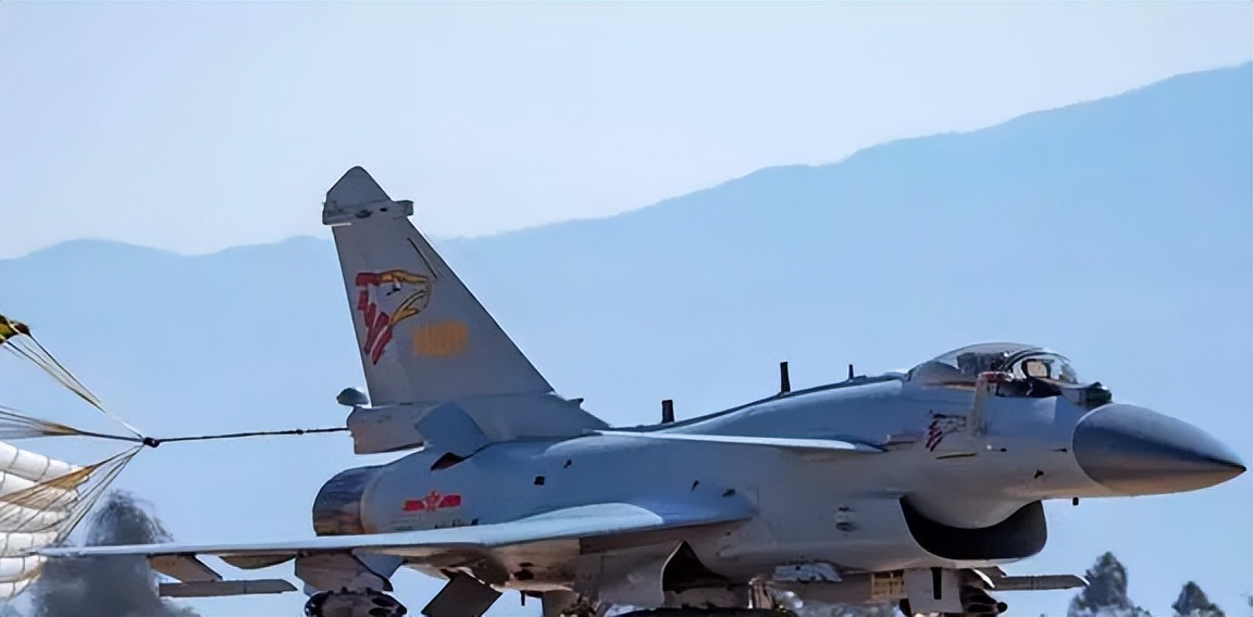 苏35打歼10c,苏35对歼10c