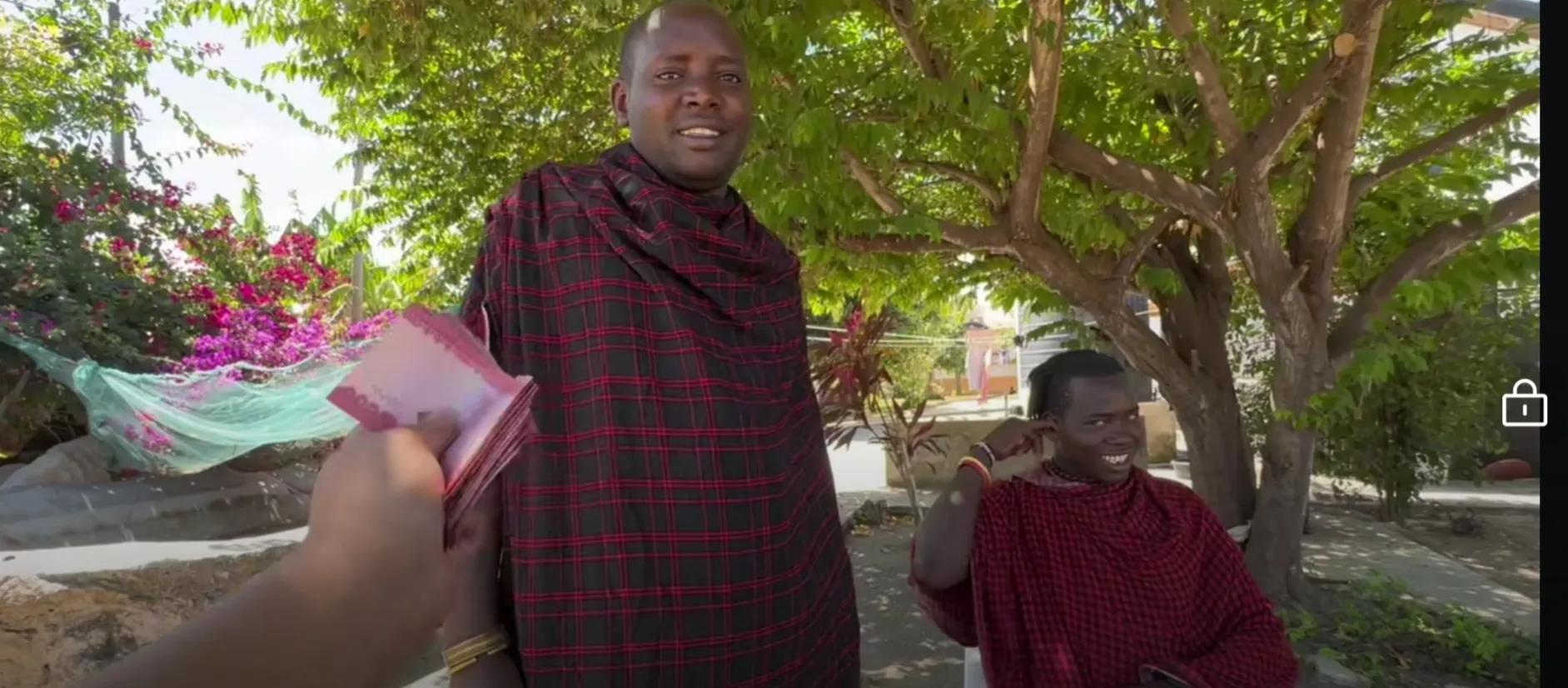 为保护小五两保镖受伤，不要奖金重情义，终于知道穿马赛服的作用