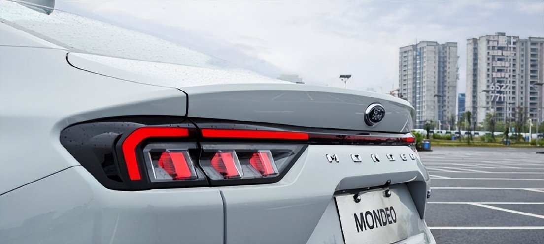 凯美瑞2.0豪华和蒙迪欧1.5豪华,蒙迪欧和凯美瑞怎么选才最划算