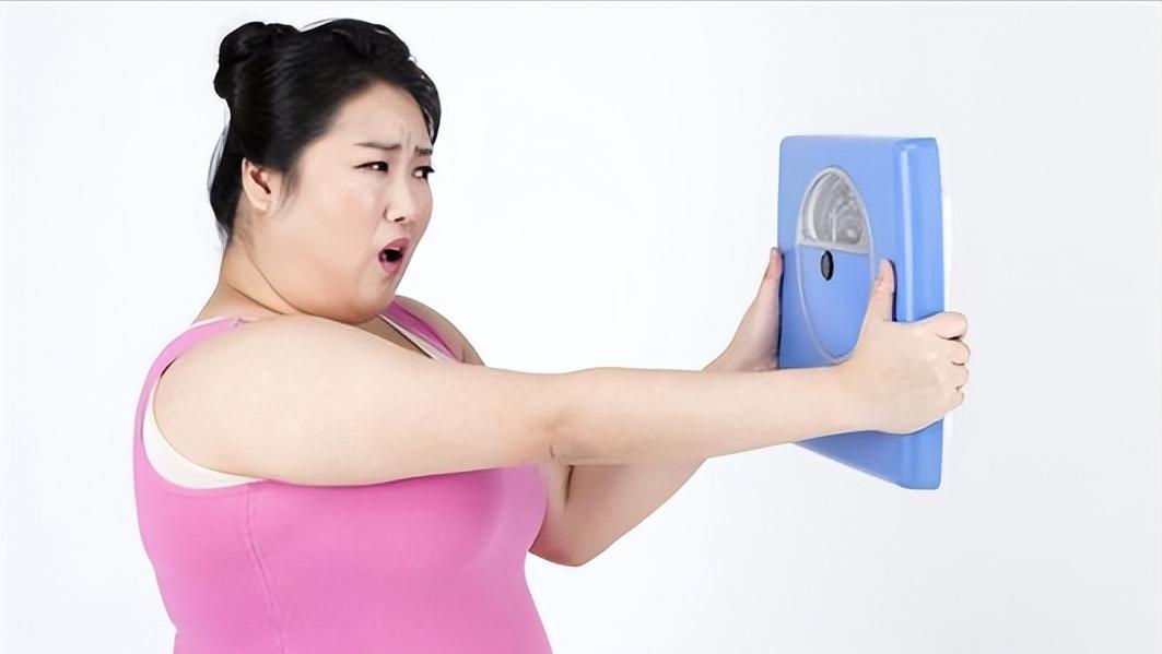 咳嗽打喷嚏漏尿最有效的恢复方法,女人一咳嗽就漏尿是什么原因