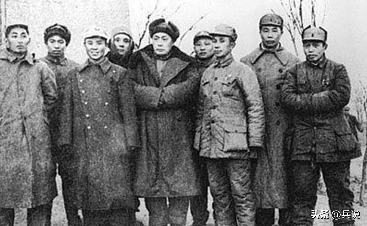 师长壮烈牺牲视频,师长中弹牺牲