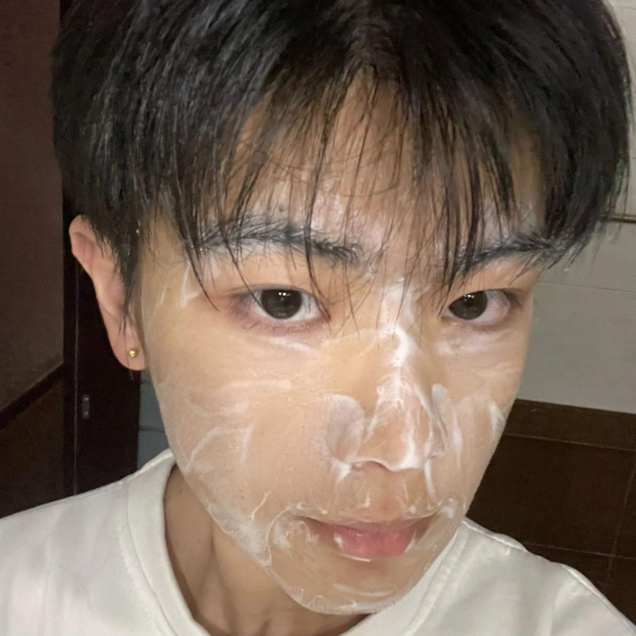 男士去黑头控油效果最好的洗面奶 (男士洗面奶推荐控油祛痘老爸评测)