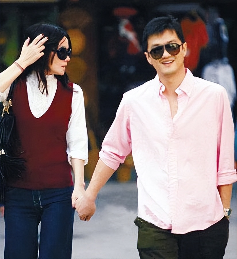 王菲和谢霆锋为什么兜兜转转,王菲和谢霆锋之间兜兜转转的爱情