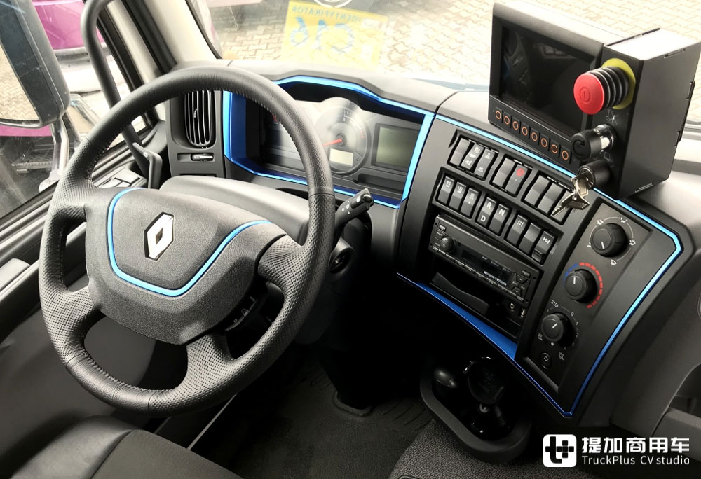 并不垃圾的垃圾车，已在波兰投放的雷诺D.ZE6x2电动环卫车实拍