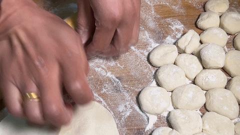 用圆白菜包肉馅做法大全,用圆白菜做菜包