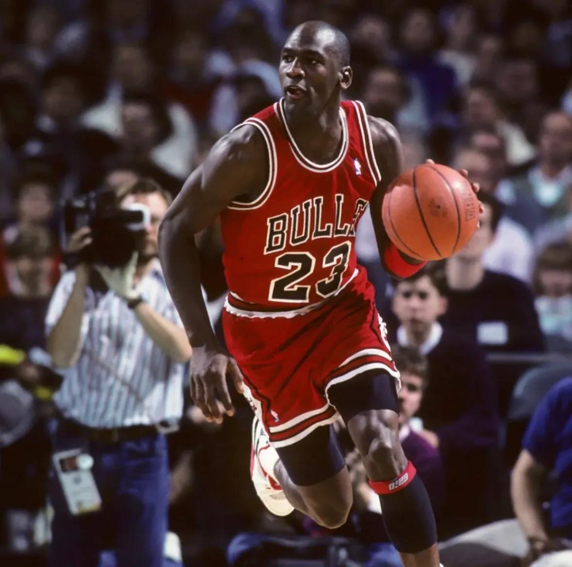 espn公布nba历史百大球员排行榜,斯蒂芬库里现在在哪个队