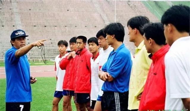 甲a历史最强前锋,甲a年代足球大事