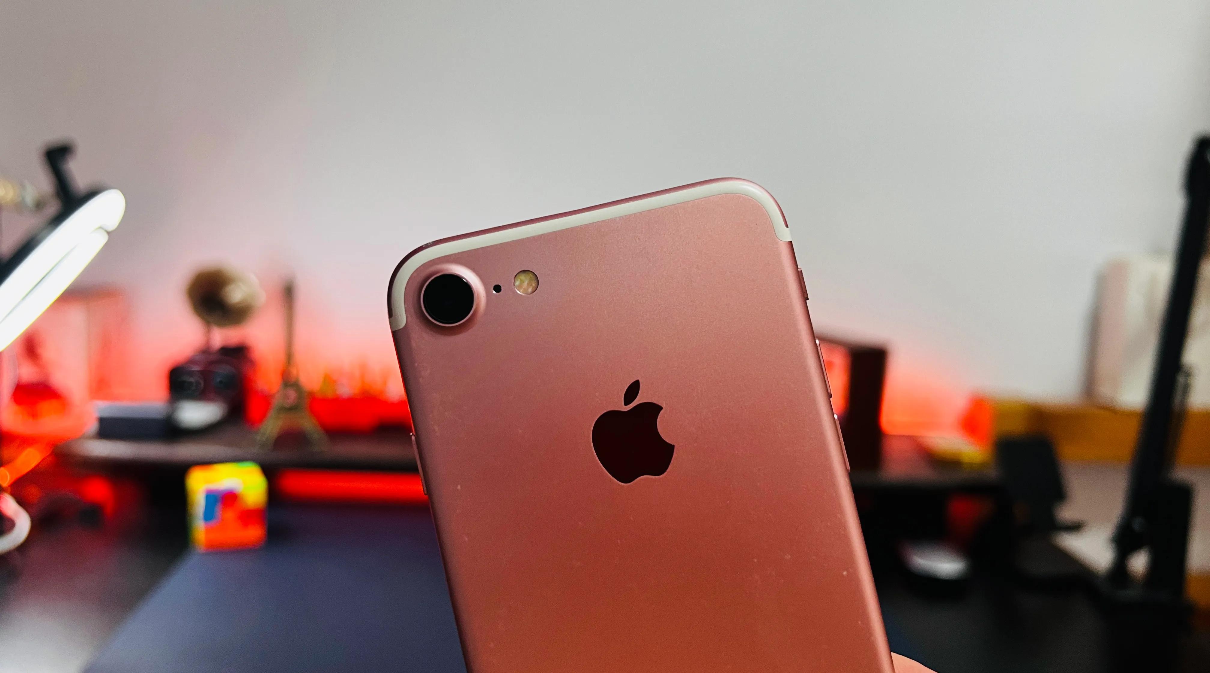 2022年iphone7还能再战吗,2023年了iphone7还能用吗