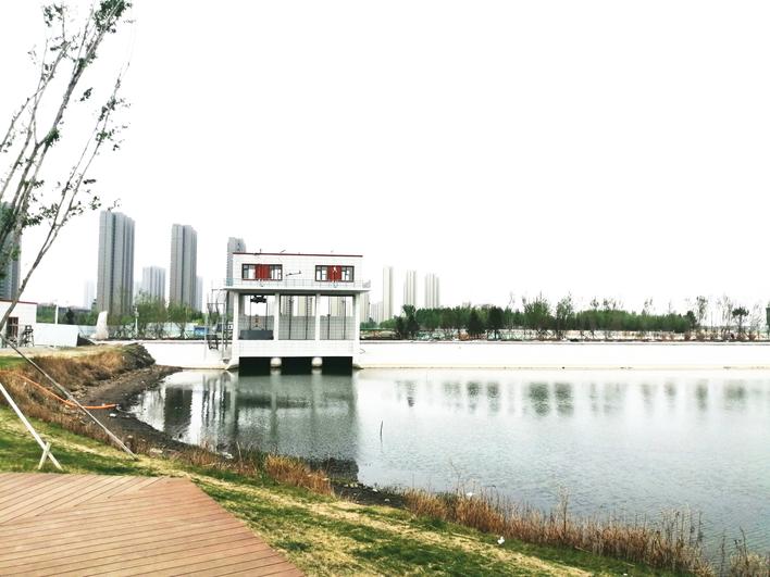 西湖公园网红打卡地,网红打卡地金湖公园