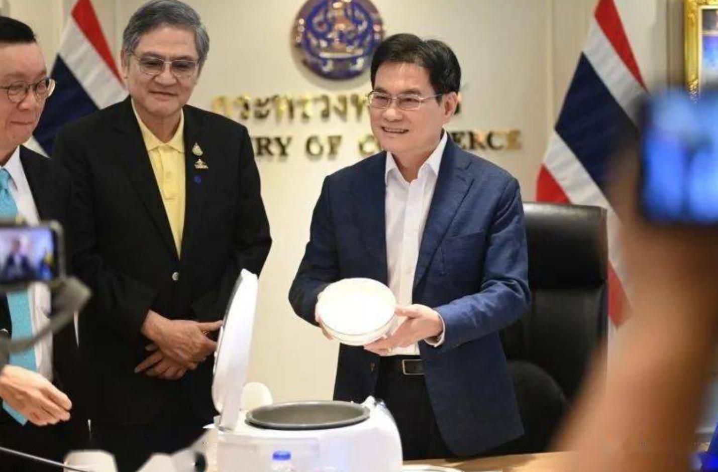 泰国香米一亩地产多少,泰国水稻有多少亩