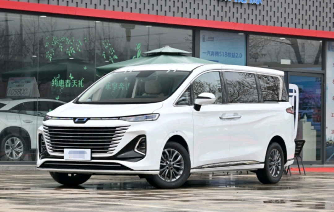 别克gl8对比大众哪个好,奔腾m9对比别克GL8