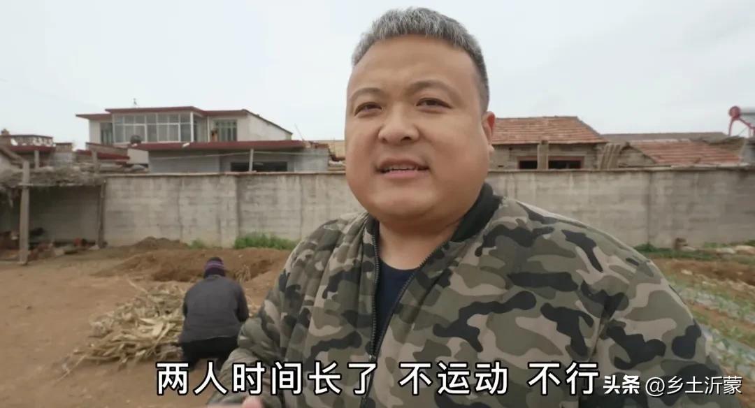 喷香哥陪父亲去上海视频,喷香哥和父亲吃重庆火锅