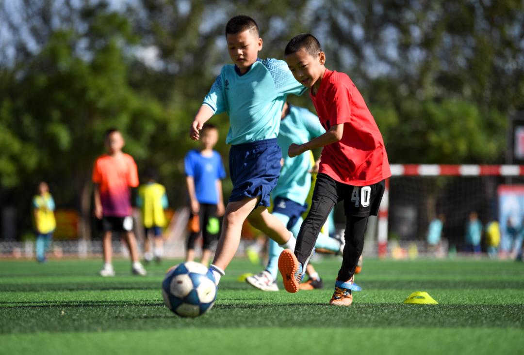 这个学校牛！大抓“出汗”体育，学习成绩老拿第一