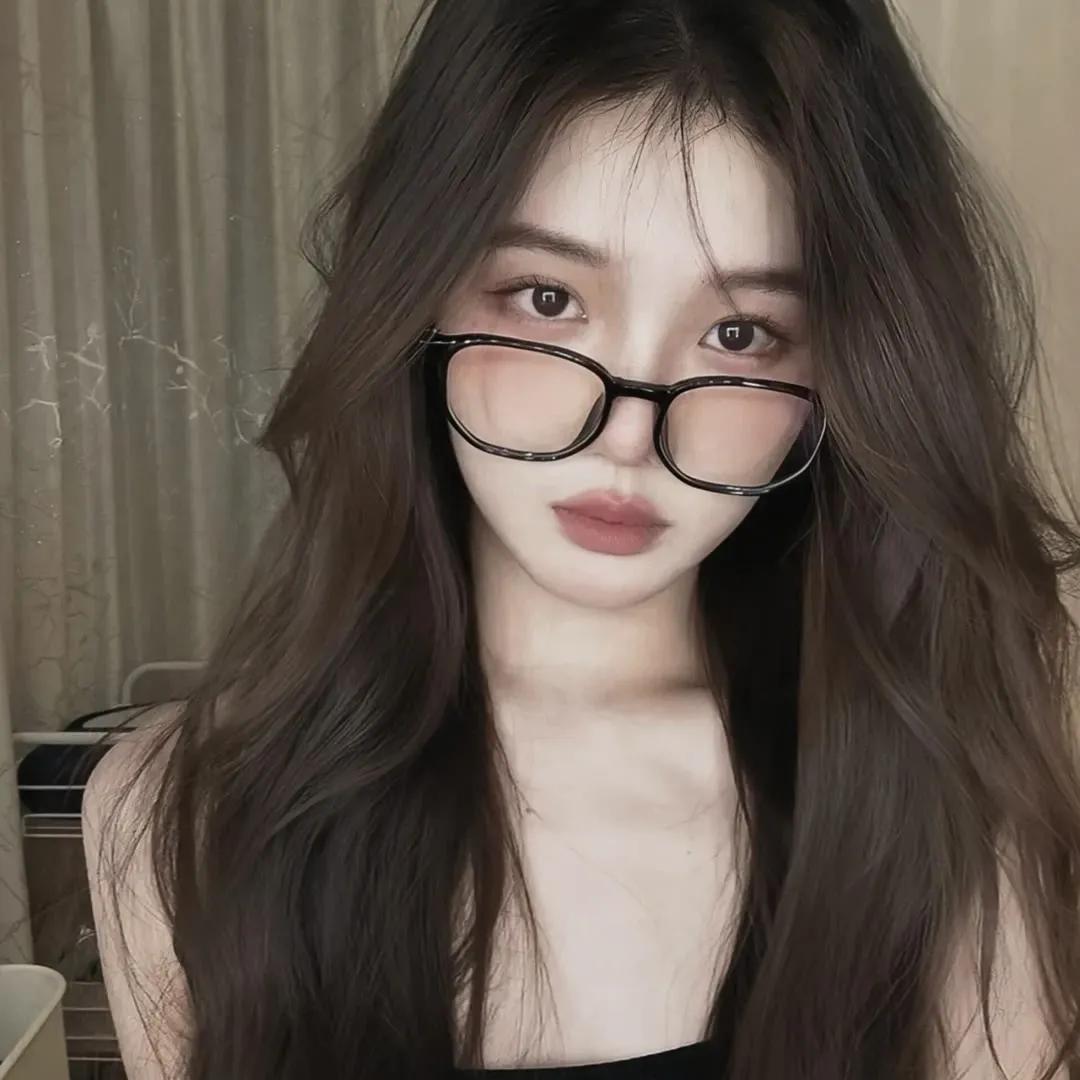 又酷又拽的女生头像和昵称,又酷又拽的女生头像漫画