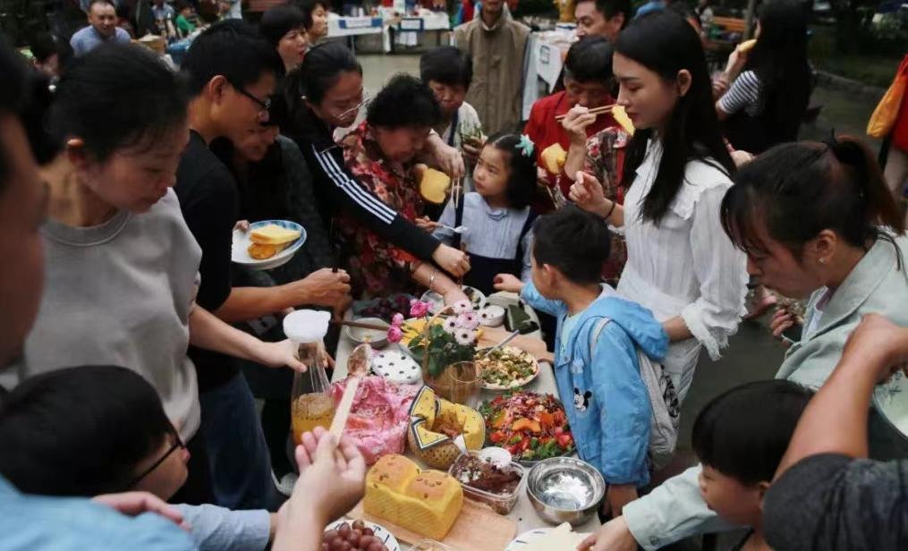 绀惧尯鐢熸椿鏈嶅姟闆嗗競,绀惧尯鐢熸椿甯傞泦