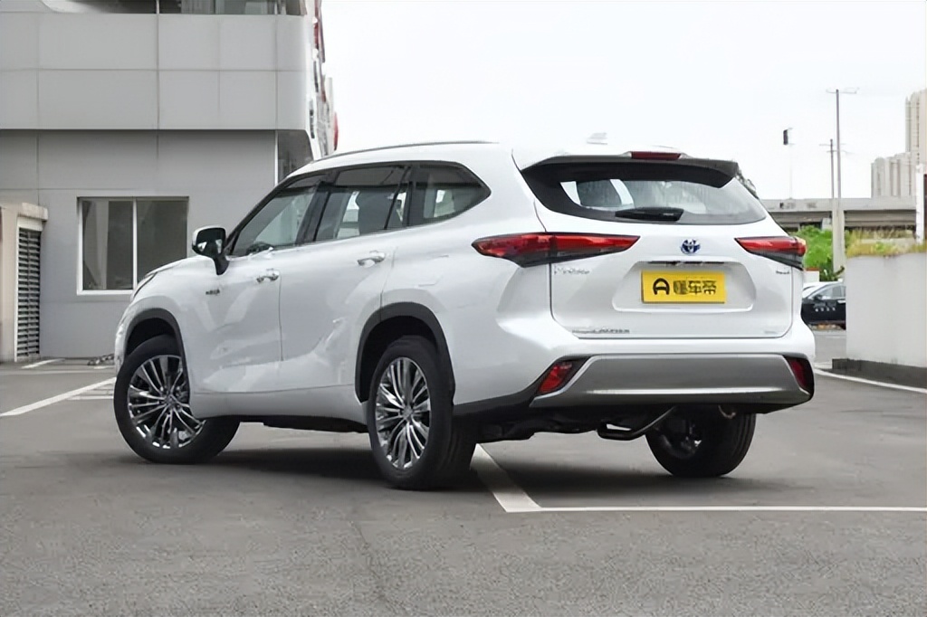 丰田新款汉兰达越野性能,全新丰田汉兰达有燃油版么