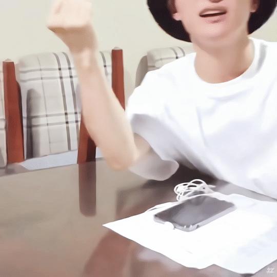 周深黑子,周深对于黑子的看法