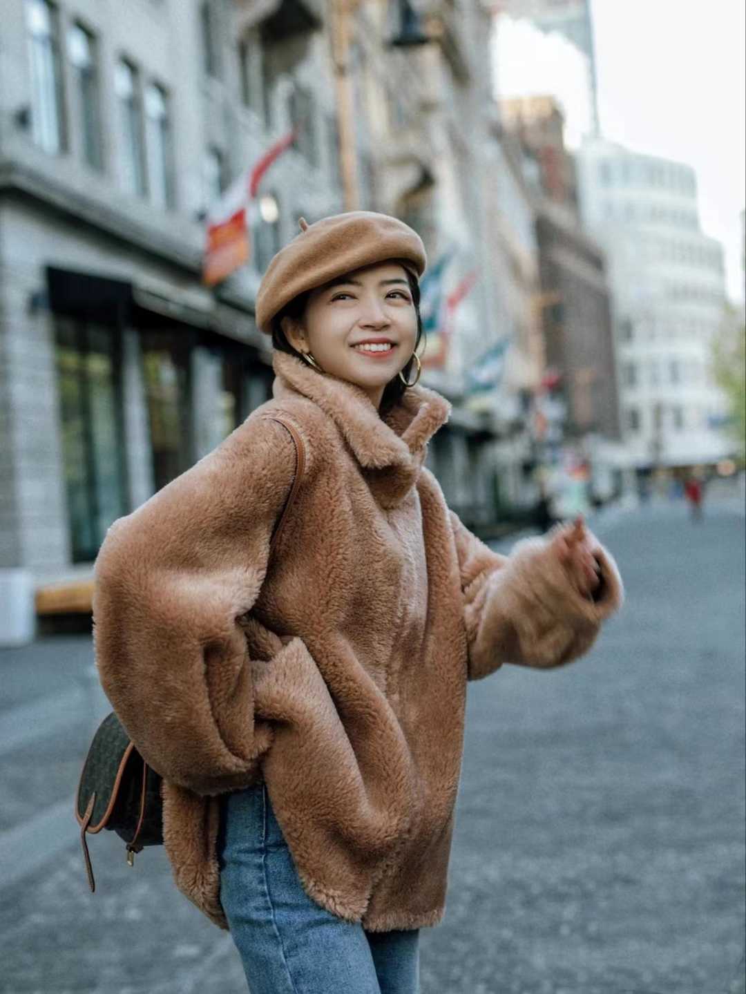 保暖时髦的羊羔毛外套太火了,100%羊羔绒外套保暖么