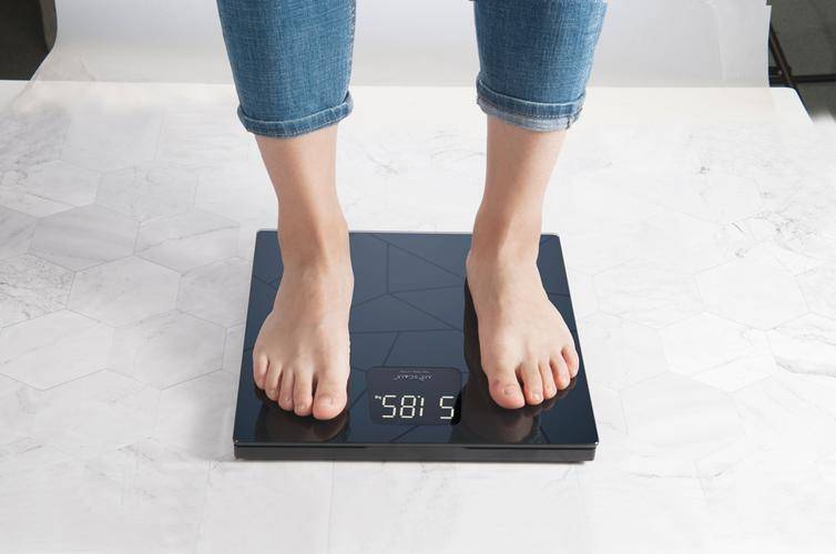 女性体重多少才是标准体重,女性体重多少是标准体重