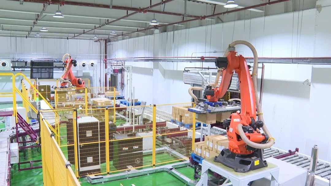 撸起袖子加油干风雨无阻的向前行,撸起袖子加油干风雨无阻向前行图