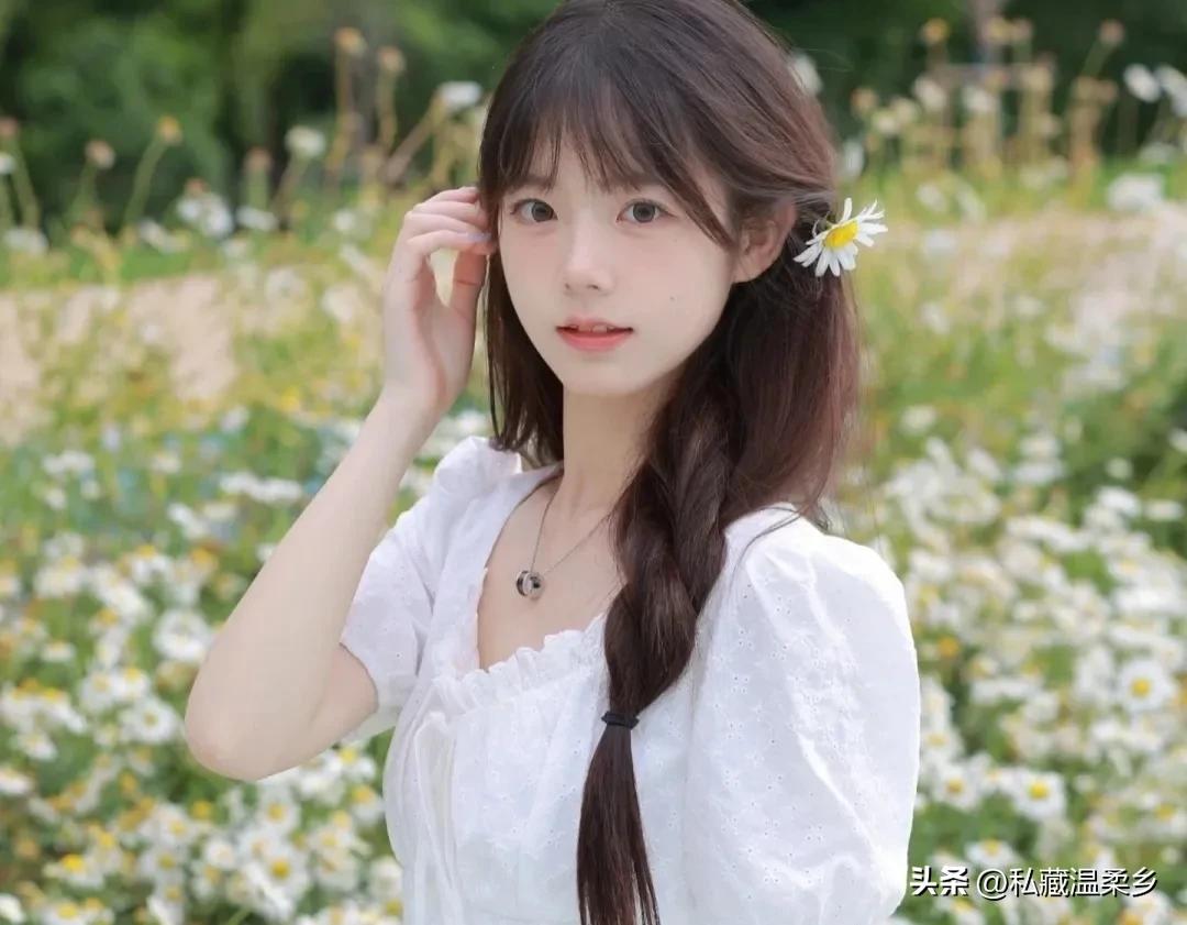 在他身边待了五年，只因白月光回来了，立即跟我撇清关系..后悔了