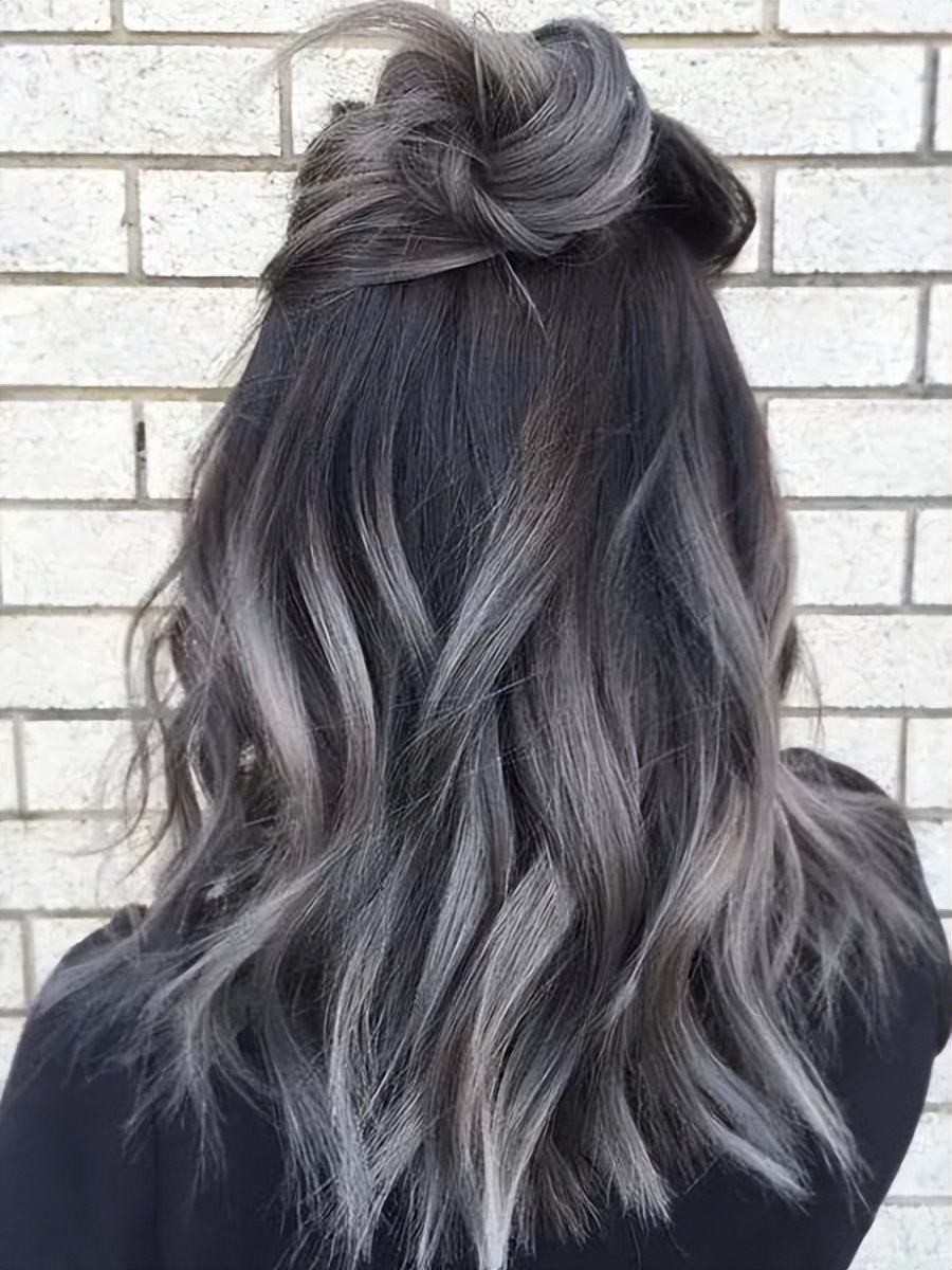 头大脸大女人适合贝雷帽吗,头小脸大的女生适合什么发型