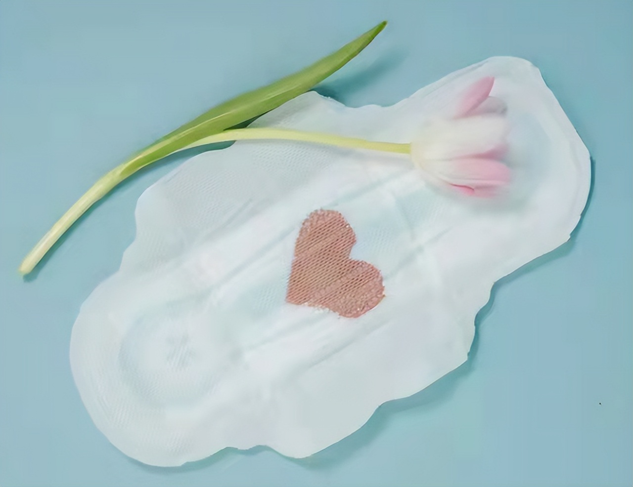 为什么月经结束后，会出现“褐色分泌物”？如果你也有，别忽略了