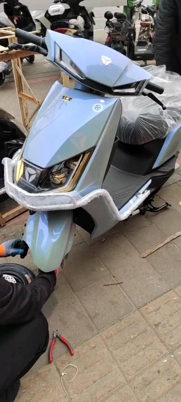 雅迪t5冠能2.0测评,雅迪t5冠能版72v和60v有什么差别