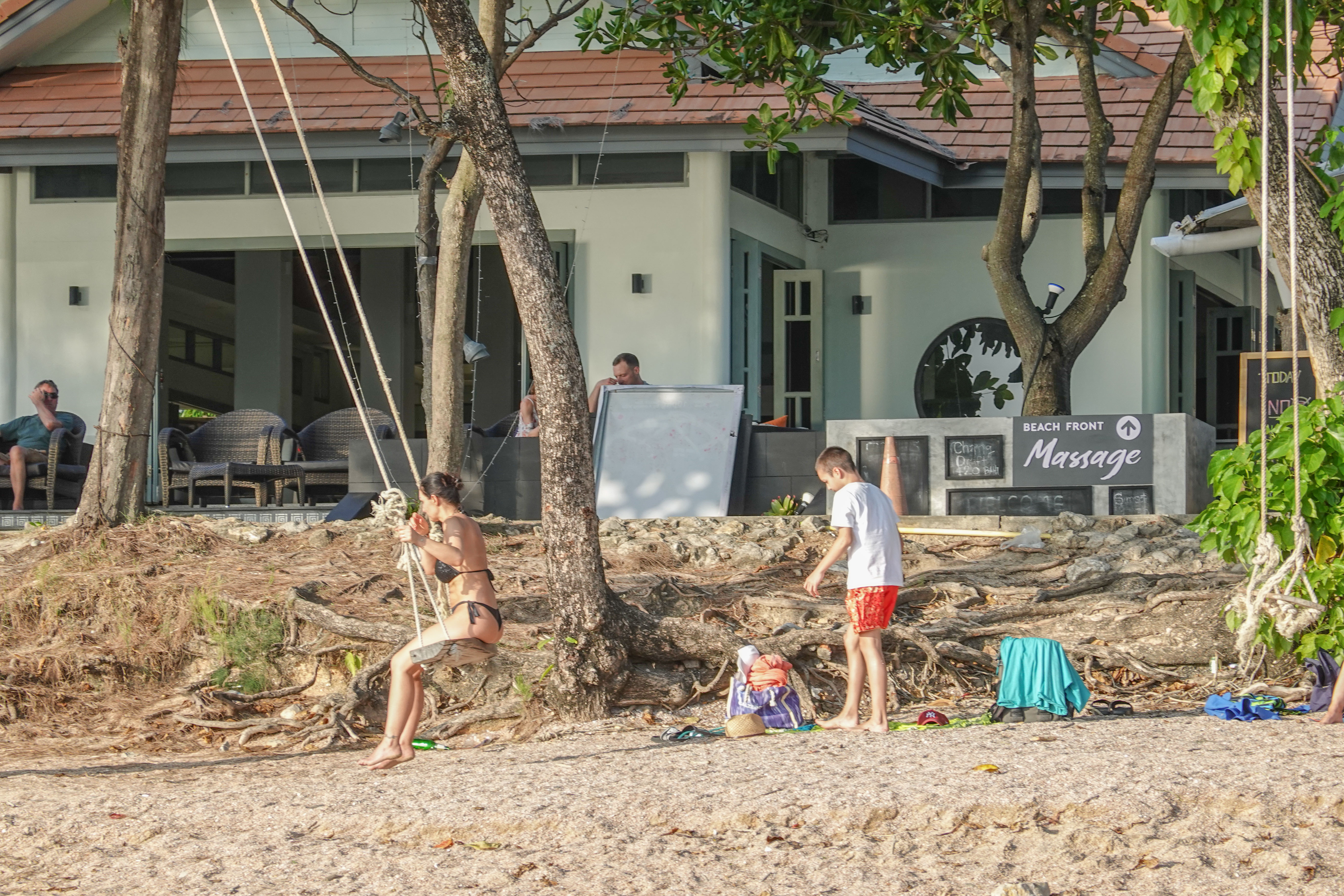 甲米奥南海滩有什么好逛的,甲米住在哪个海滩最好