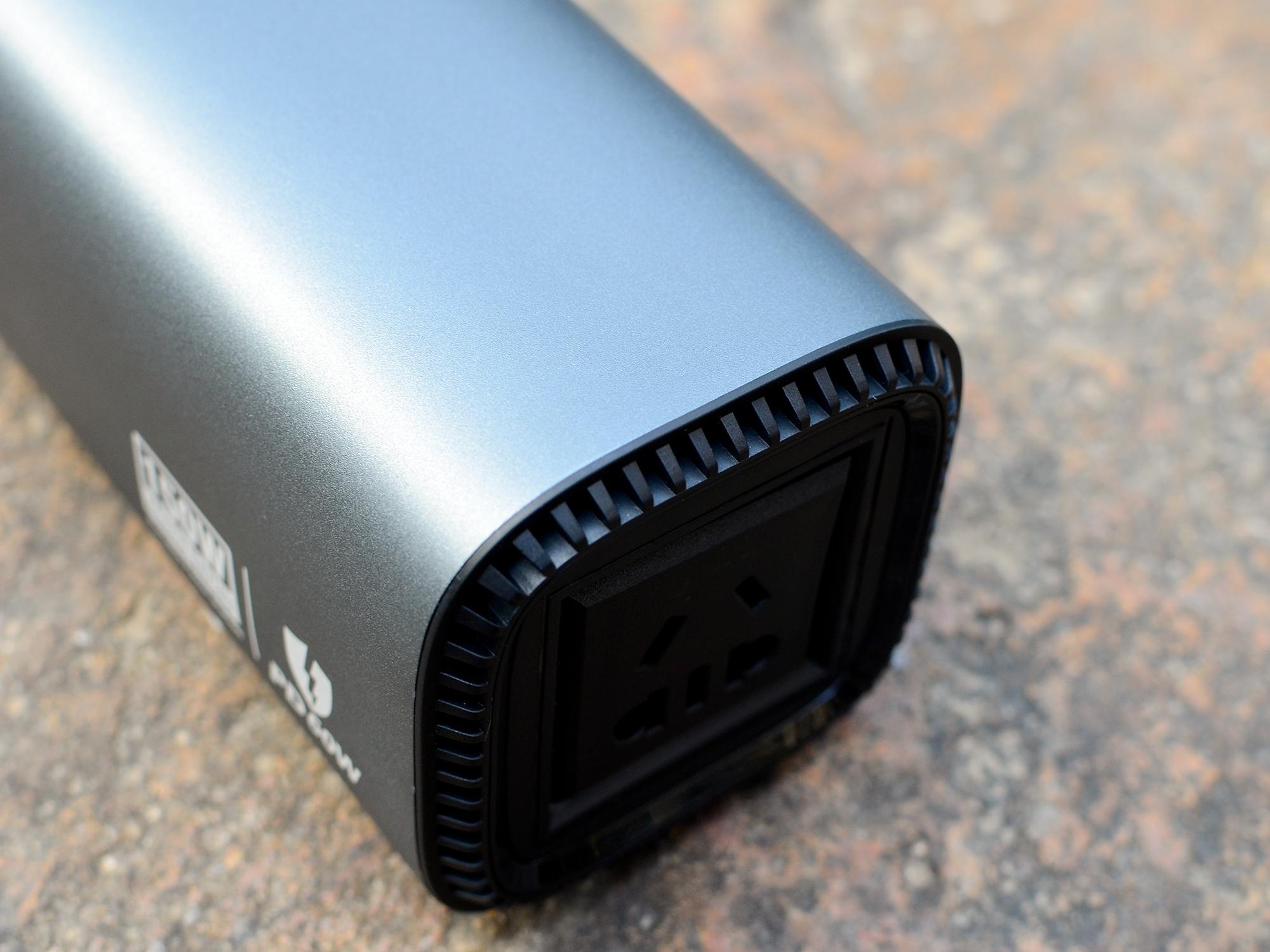 奥睿科户外电源测评,奥睿科at150用的什么电池