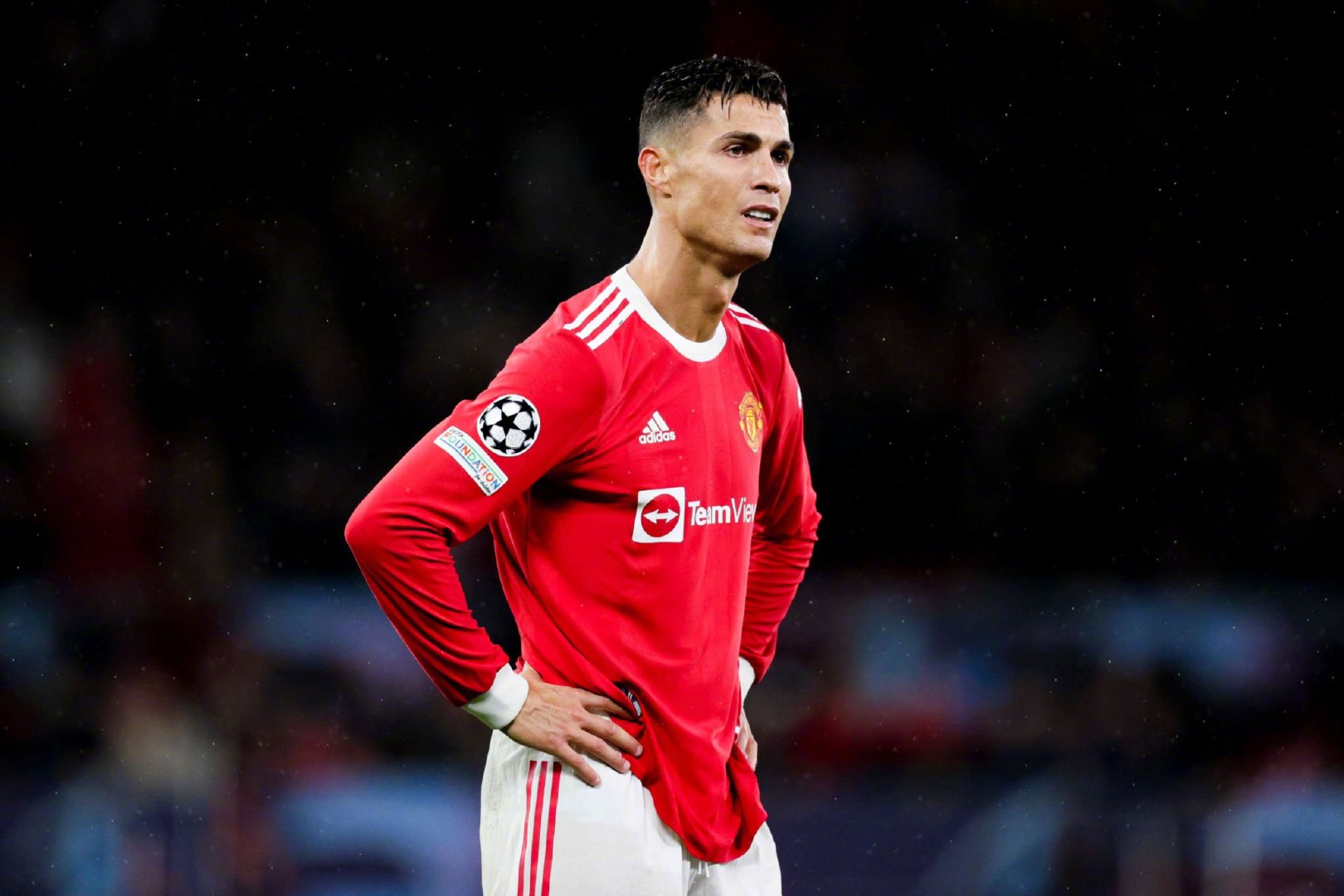 c罗是否是拿曼城来威胁曼联,c罗加盟曼城如何面对曼联