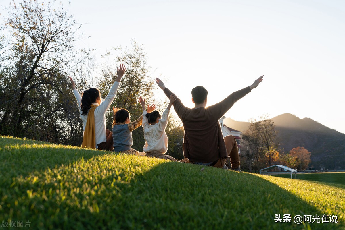 孩子青春期教育不容忽视,孩子进入青春期应该怎么样教育