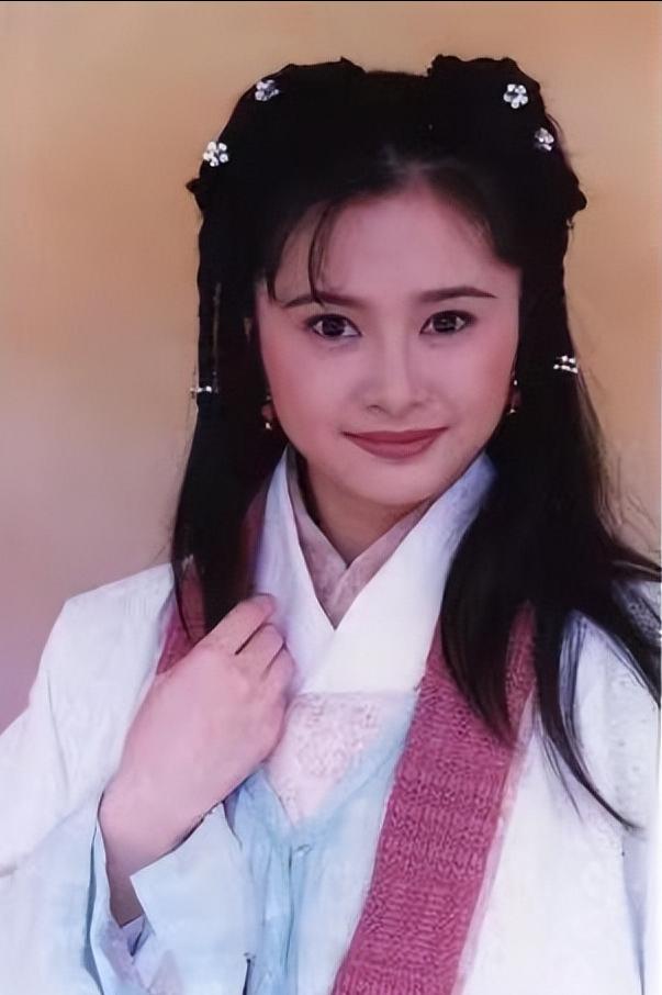 何美钿再次扮演钟灵,钟灵何美钿天龙八部图片