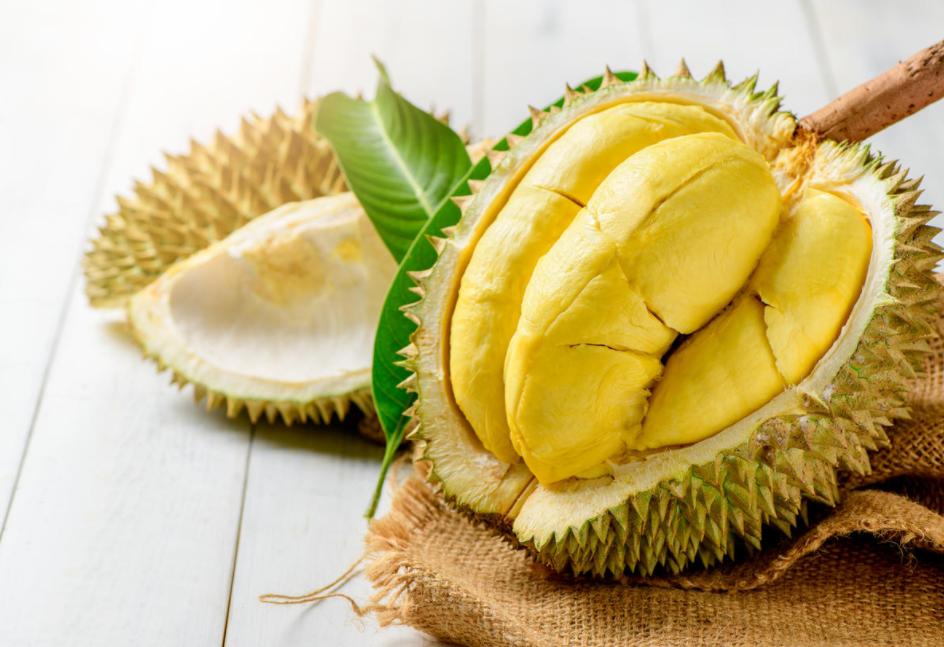 桃子被誉为“果中皇后”，糖尿病人经常吃，是升血糖还是降血糖？