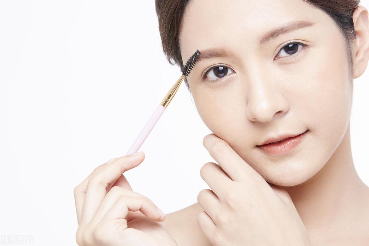 面部不对称该如何矫正,面部不对称可以怎么矫正