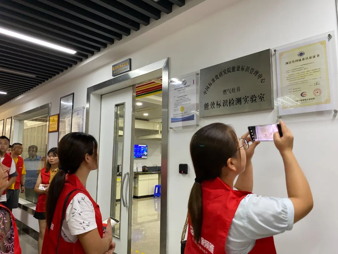 同心逐梦志在巅峰的英文演讲,同心筑梦志在顶峰企业新年祝福