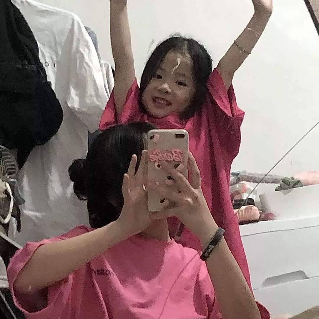 推荐神仙高质量闺蜜ins风格头像,闺蜜头像ins高级质感一人一张