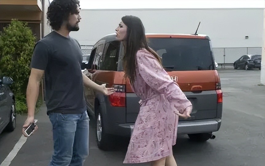 空间与权力关系：《城市岛屿》中的城市规划与生态环境