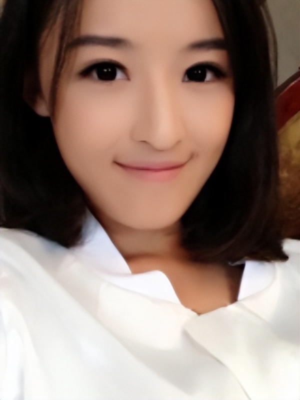 杨茗茗主持人,女主持人杨茗茗