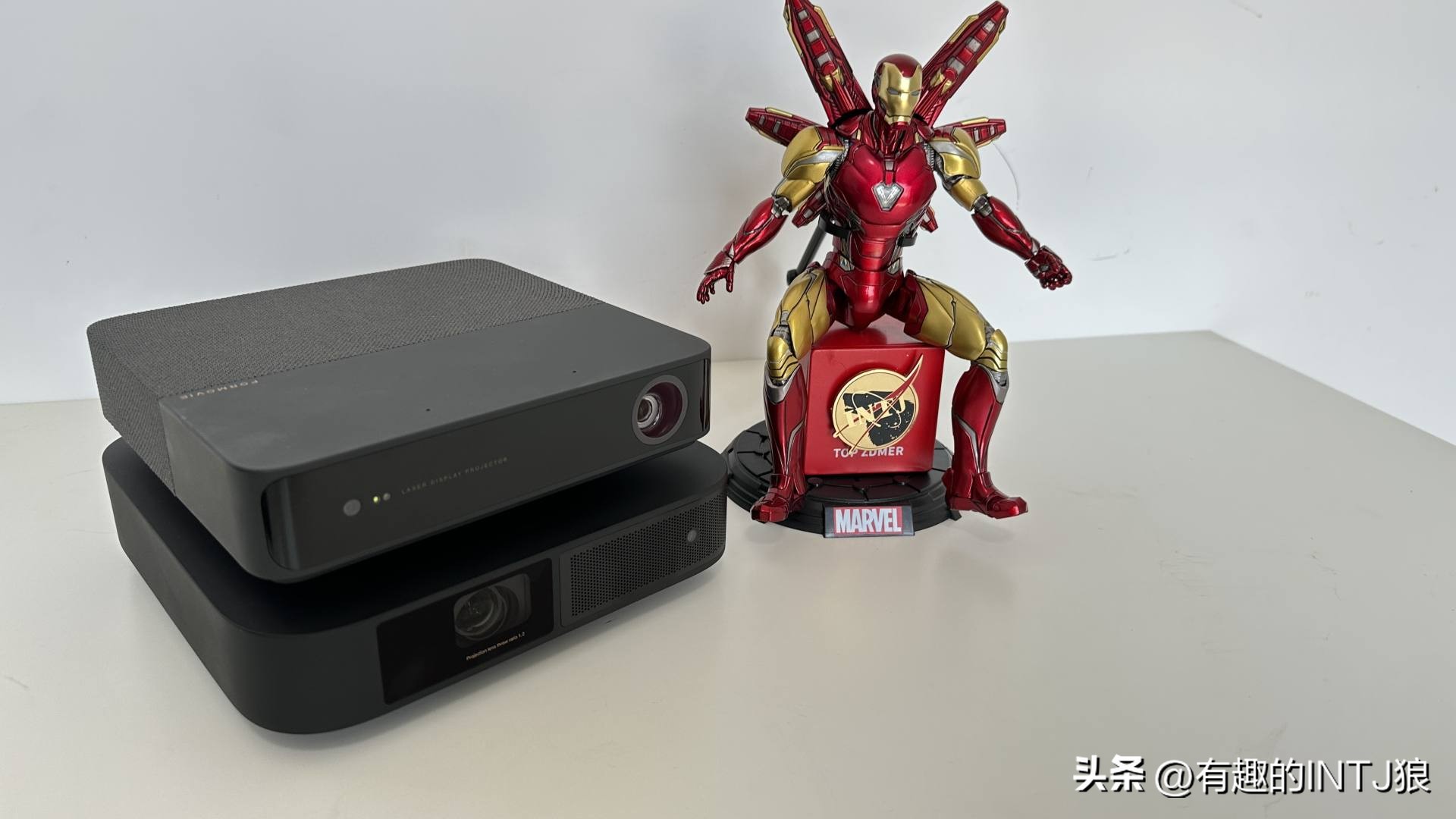 峰米s5z6xpro,峰米s5和极米z6x怎么上墙