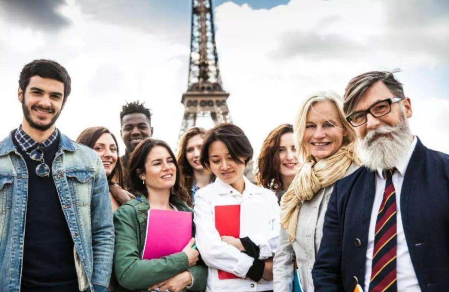 万名学生留学乌克兰，欧洲国家那么多，为什么乌克兰留学那么火？