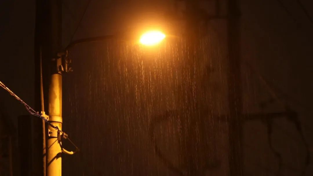 一个胡同女警和她的18年...