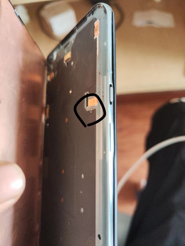 维修手机零件被换怎么办,手机店把手机修坏了需要怎么赔偿