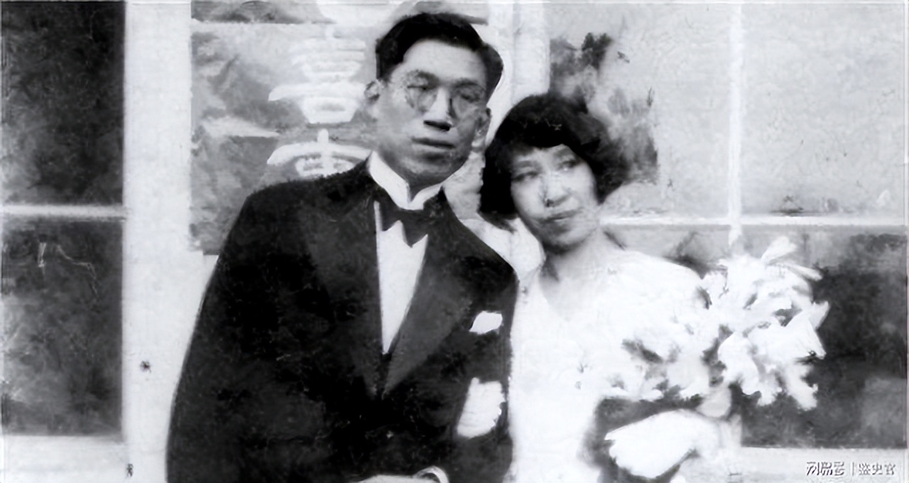 周总理去世前不断望向门口，护士疑问，后来才知他在等妻子*颖超邓**