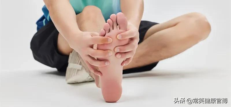 感冒鼻塞咽口水困难怎么缓解,鼻塞嘴干属于什么感冒吃什么药