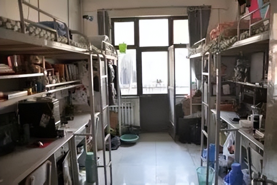 五十三度橙宿舍,五十三度橙教务