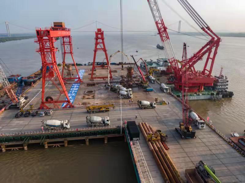 椹潵瑗夸簹瀵逛腑鍥借繚绾﹀灏戞,椹潵瑗夸簹杩濈害