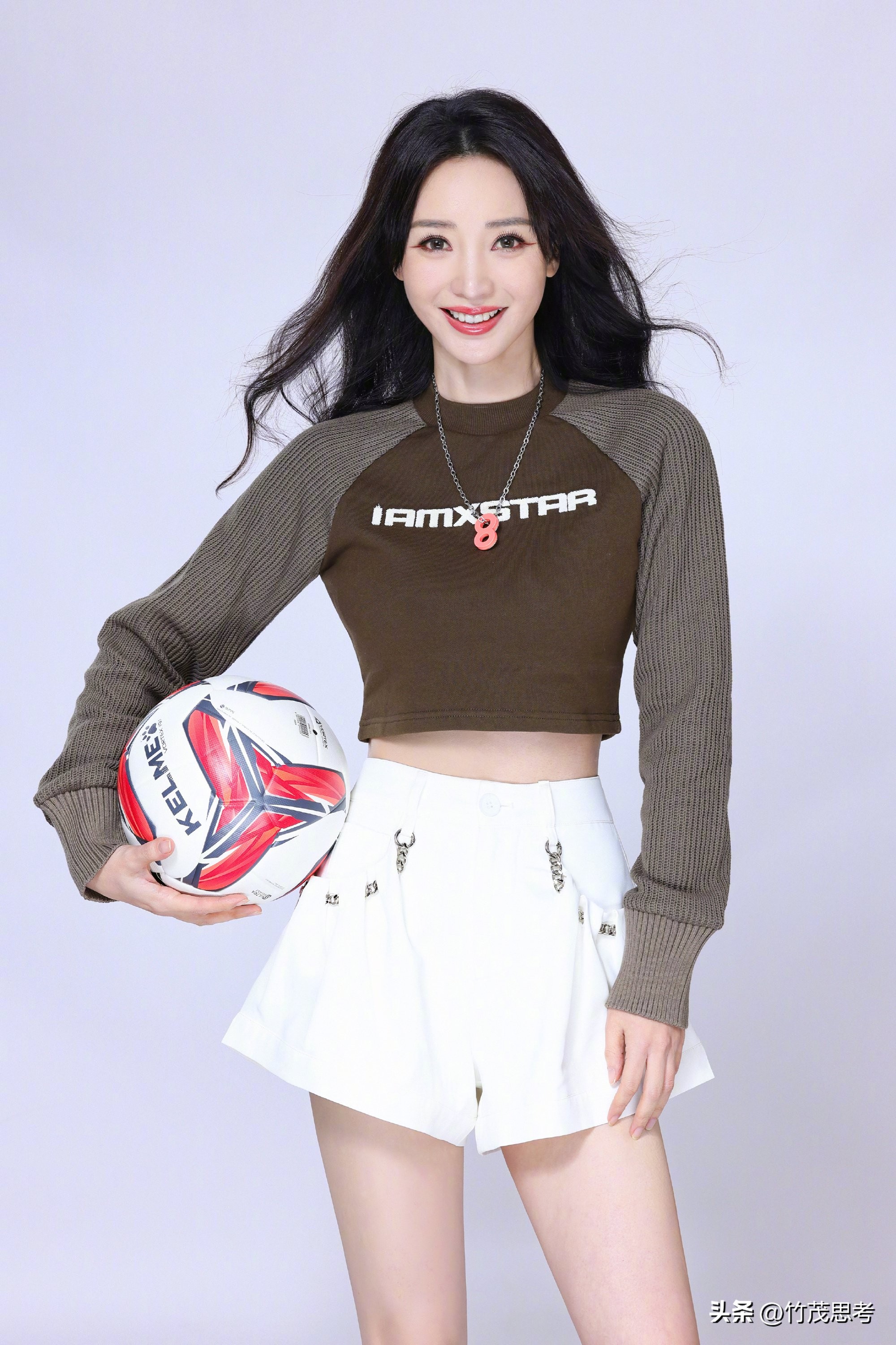 柳岩欧洲杯,柳岩世界杯变身足球