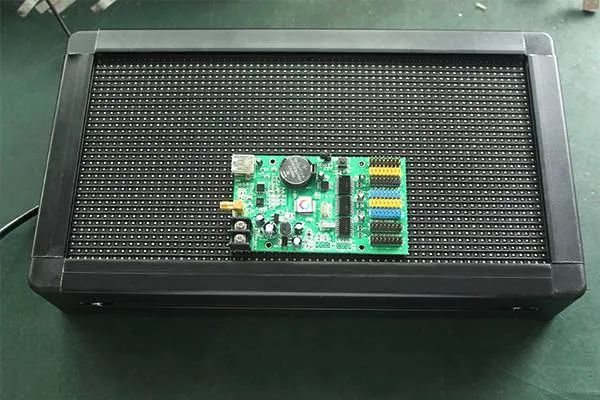 全彩led显示屏控制卡可以串几个,全彩led显示屏控制卡接线方法