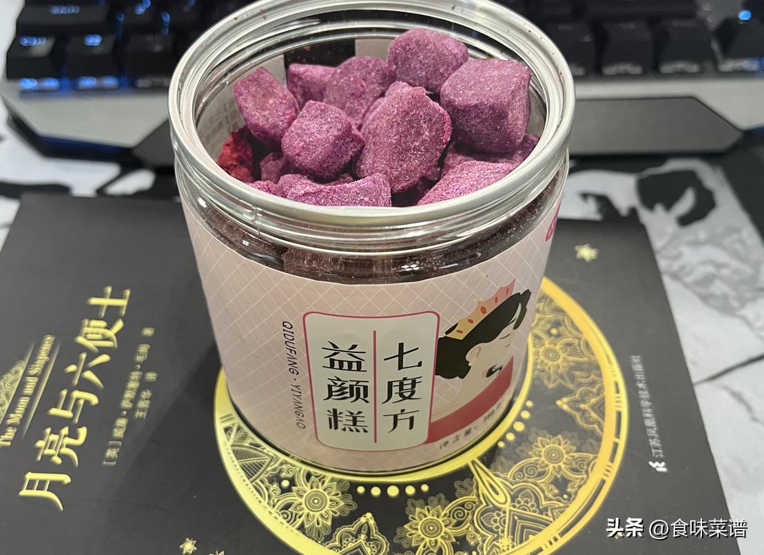 00后男大学生“特种兵式”旅游走红，背包常备这5样，旅途不受罪